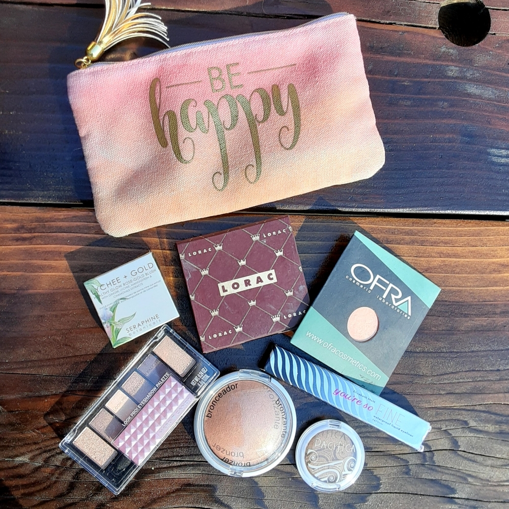 Makeup bundle